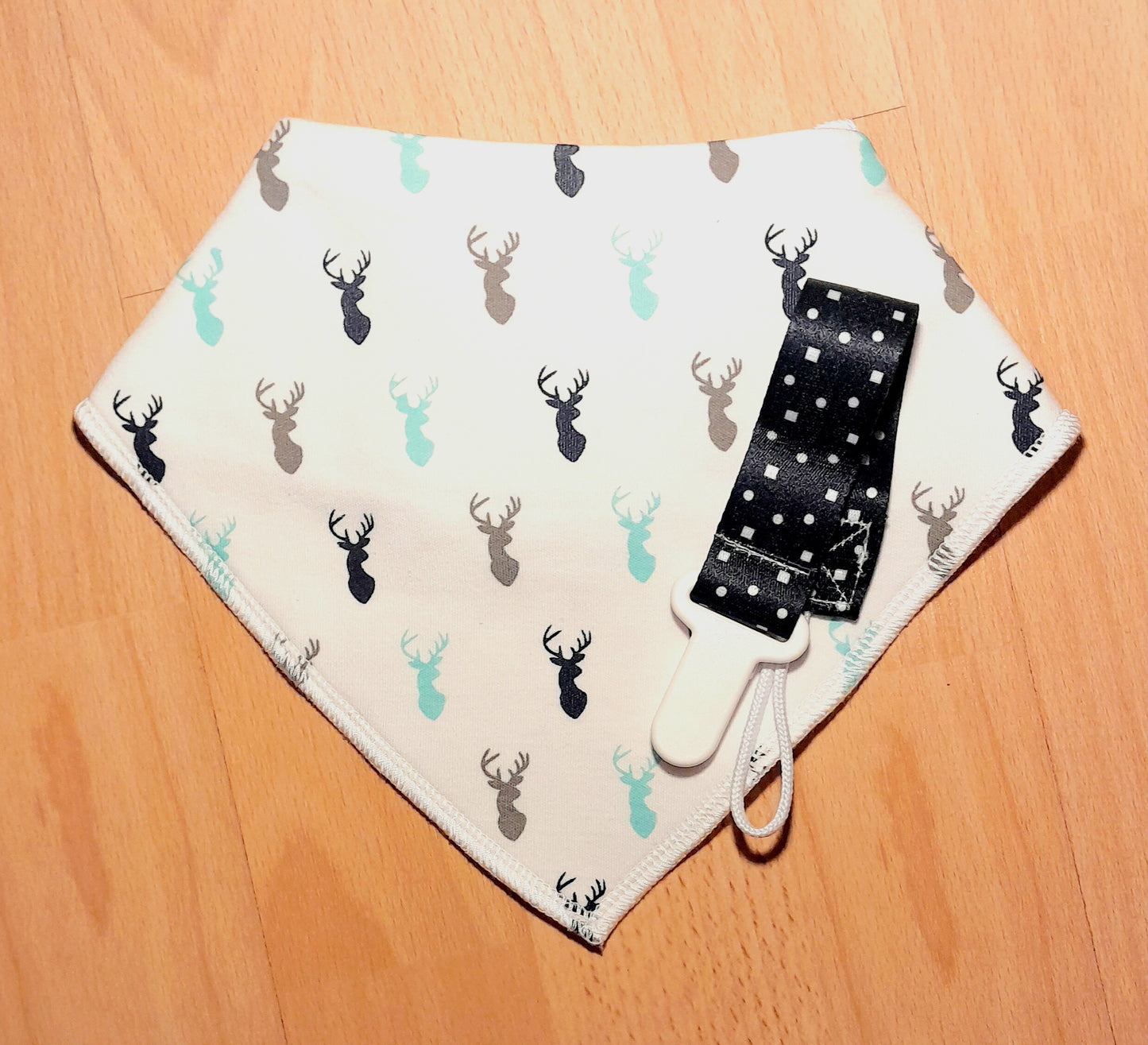 Bandana bib & Dummy clip gift set